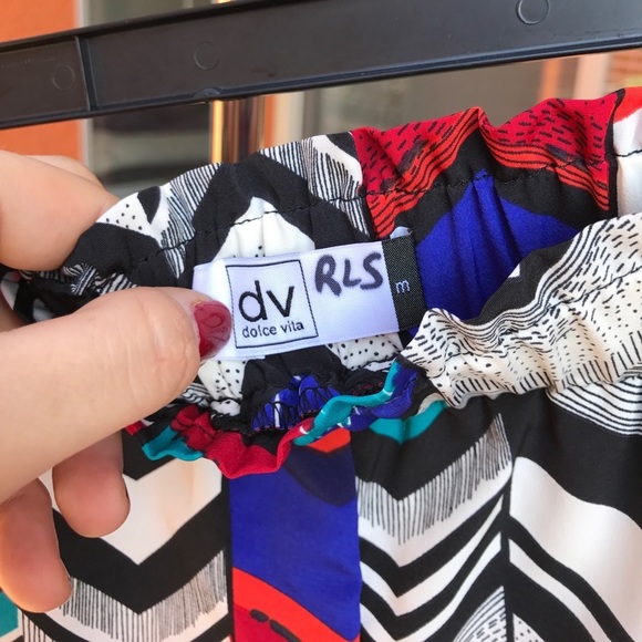 💕HP💕DV by Dolce Vita Chevron Shorts - Picture 5 of 9